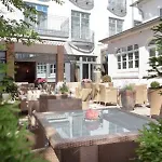 Residenz 데트몰트